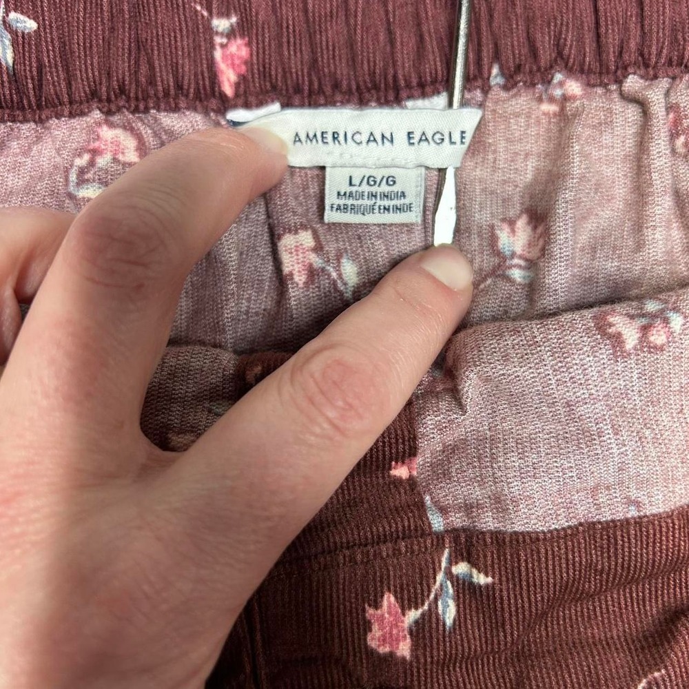 American Eagle burgundy corduroy floral mini skirt with button front Size Large - Picture 3 of 7